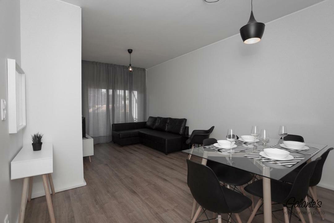 Downtown 3 Bedroom With Balcony - Quiet Street - Family Friendly - Groups بورتو المظهر الخارجي الصورة