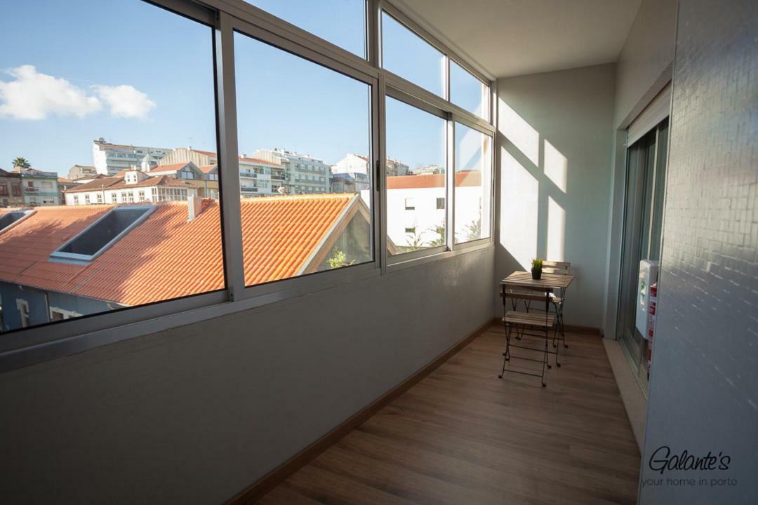 Downtown 3 Bedroom With Balcony - Quiet Street - Family Friendly - Groups بورتو المظهر الخارجي الصورة