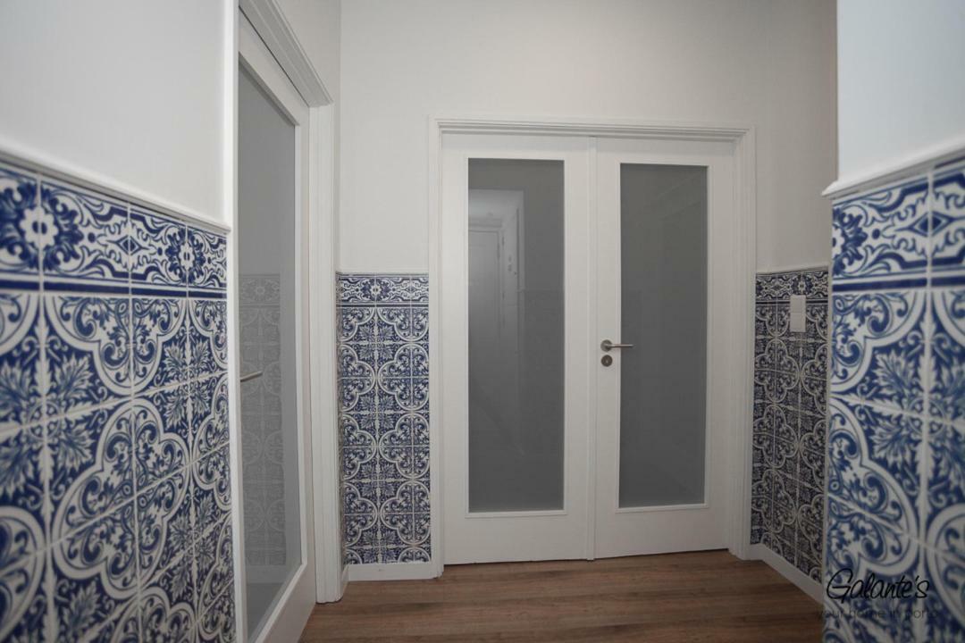 Downtown 3 Bedroom With Balcony - Quiet Street - Family Friendly - Groups بورتو المظهر الخارجي الصورة